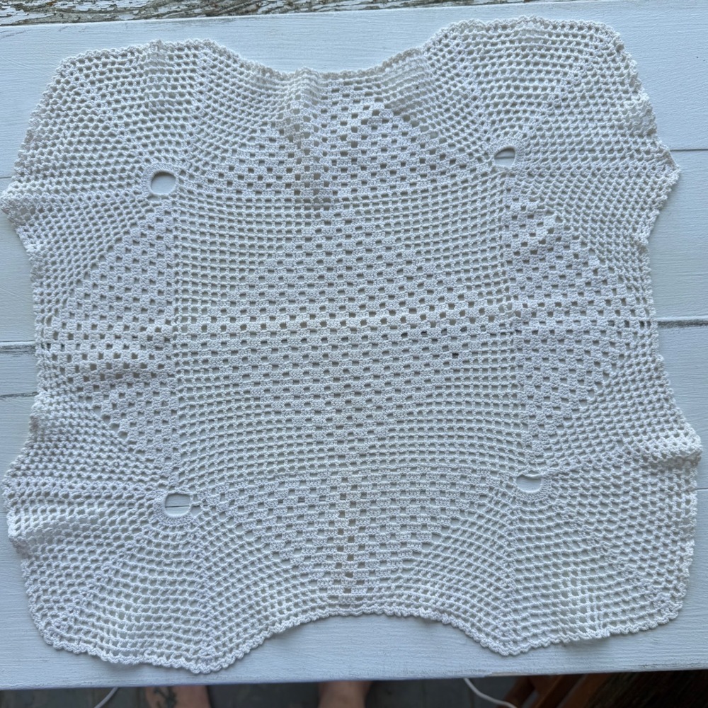 Vintage Handmade White Crochet Square Doily Table Runner Scalloped Edge 16in
